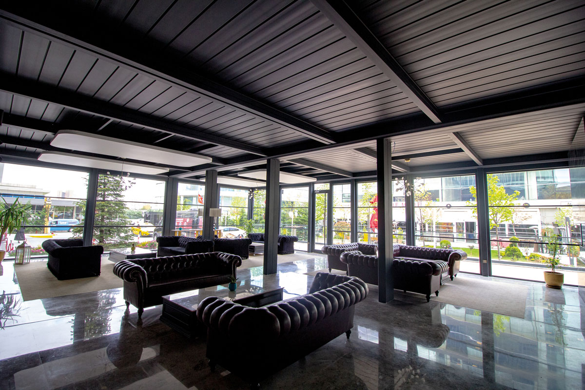 Louvered pergola